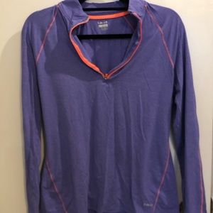 Woman’s exercise 3 quarter zipper